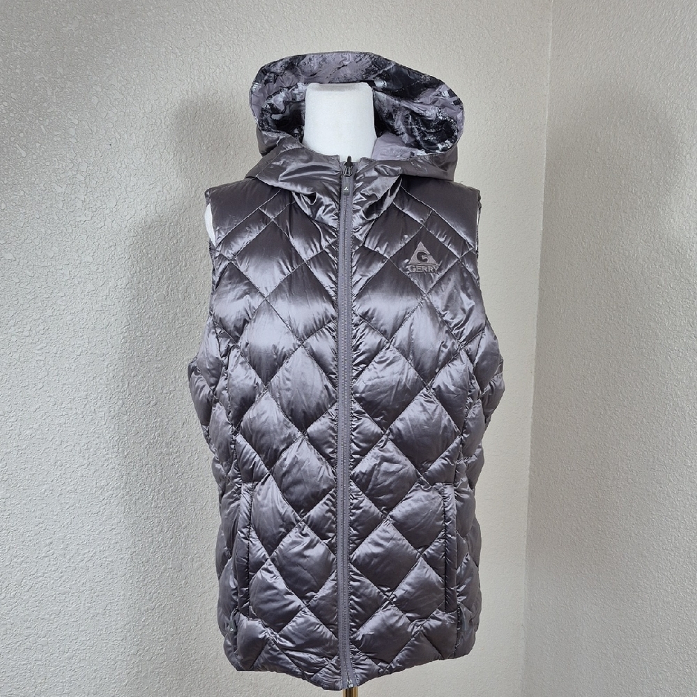 Gerry Women's Down Puffer Hooded Vest Size Lg Silver Grey/Pattern Reversible